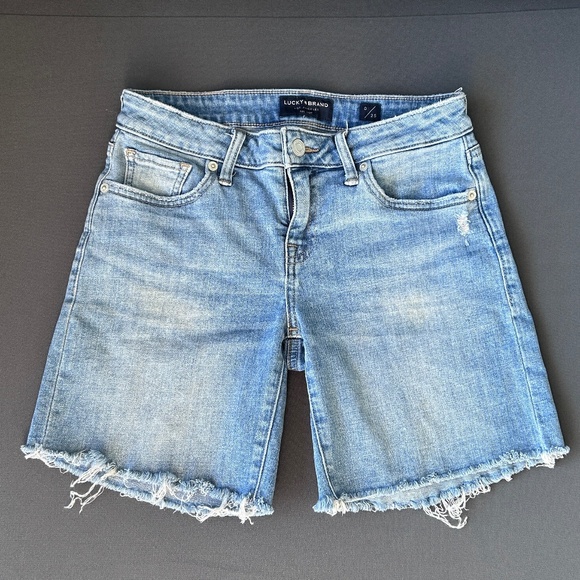 Lucky brand denim shorts - Picture 3 of 5